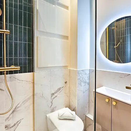 Luxury 2 Bed Townhouse Flat Χαρογκέιτ