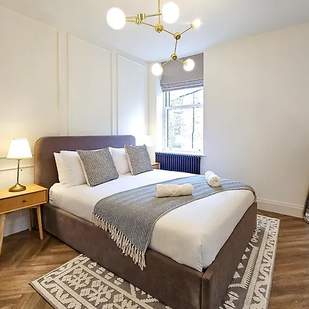 Luxury 2 Bed Townhouse Flat Appartement