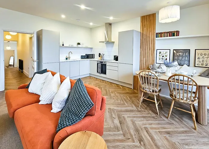 Luxury 2 Bed Townhouse Flat * Harrogate